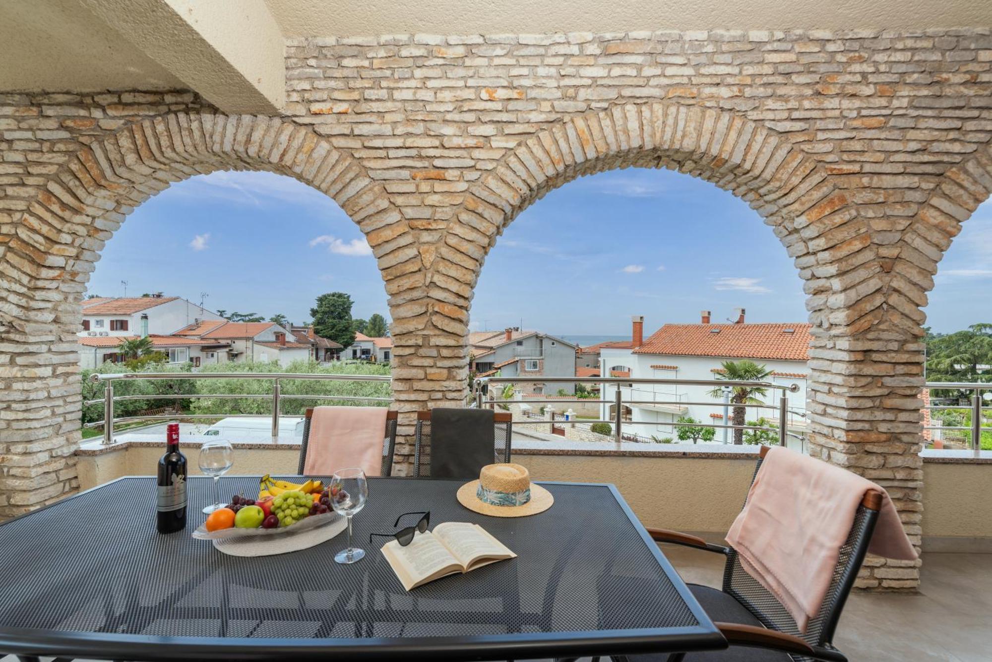 Apartments Marizela Poreč Eksteriør bilde