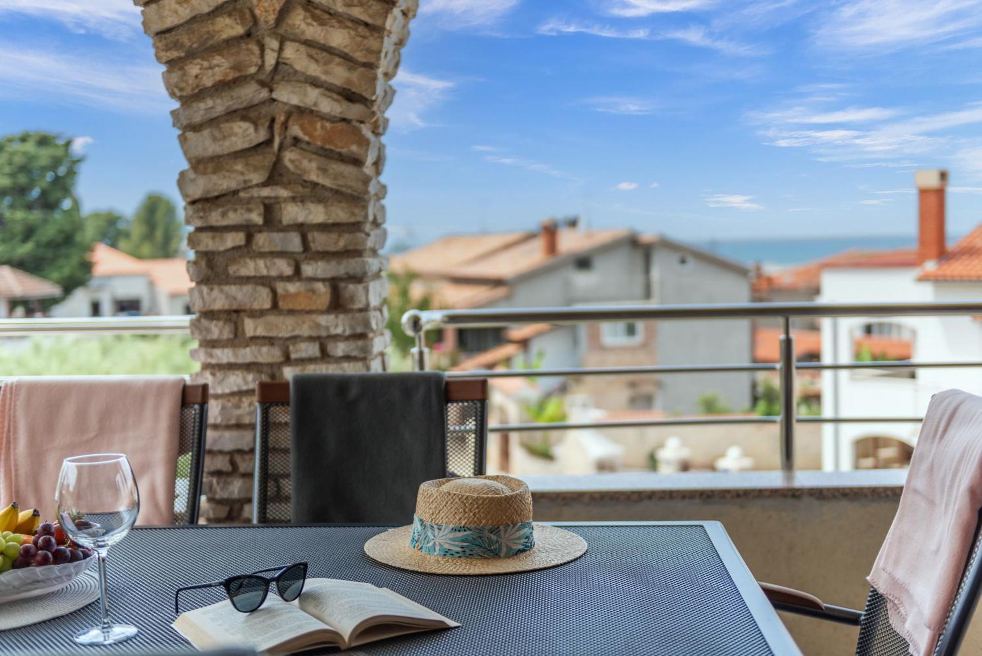 Apartments Marizela Poreč Eksteriør bilde