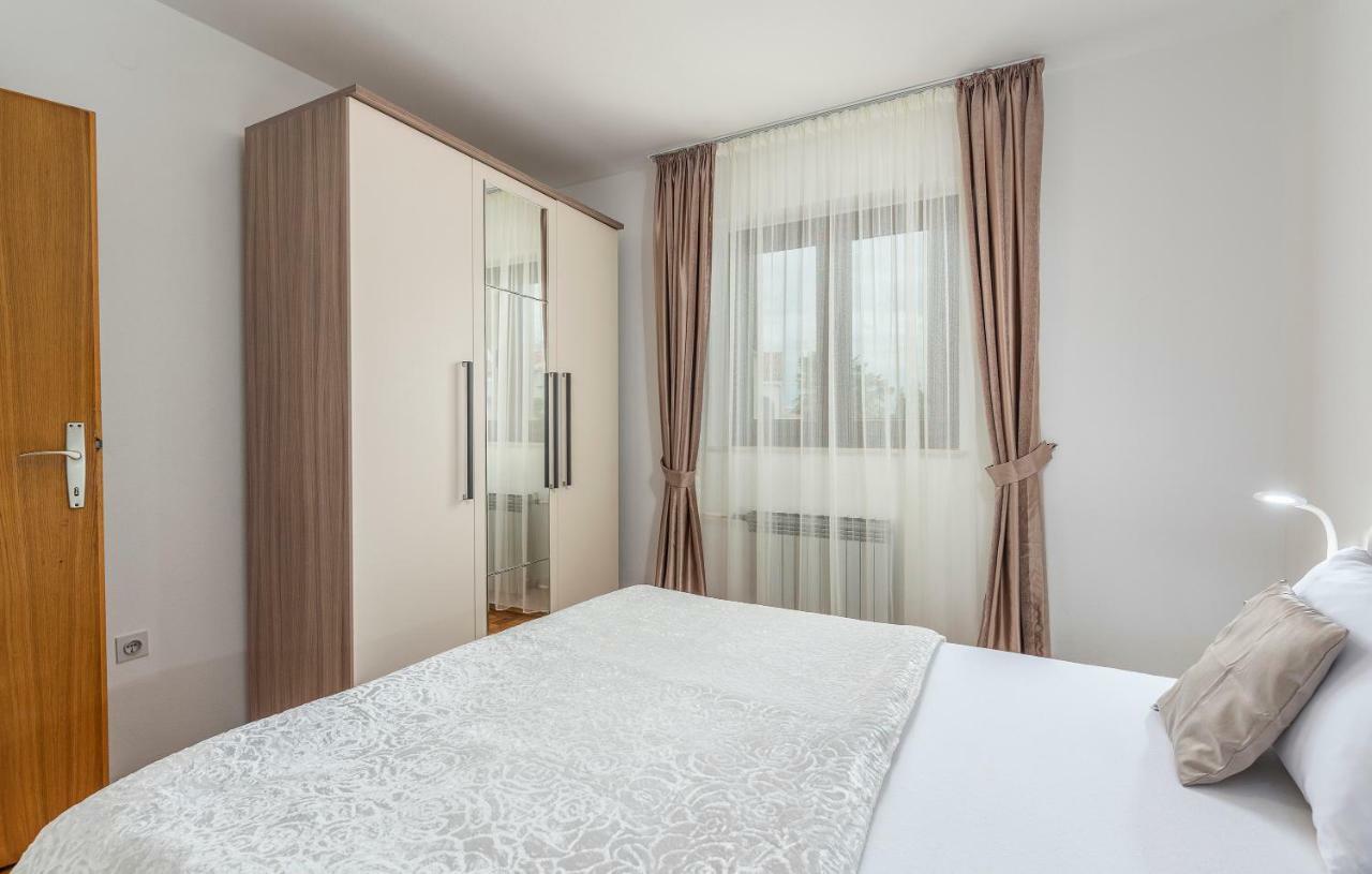 Apartments Marizela Poreč Eksteriør bilde