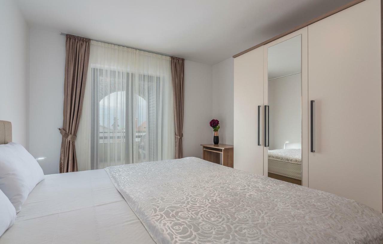 Apartments Marizela Poreč Eksteriør bilde