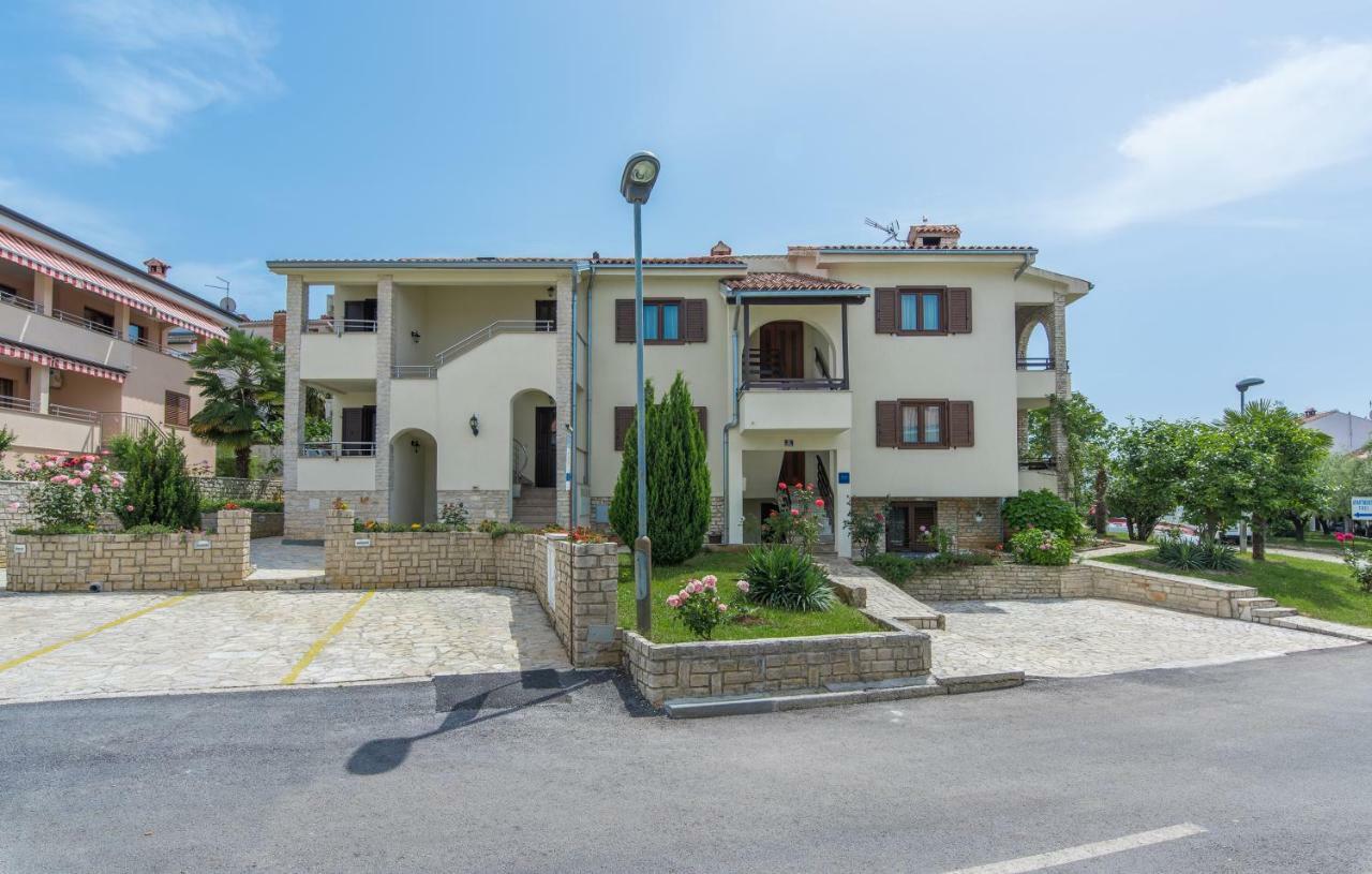 Apartments Marizela Poreč Eksteriør bilde
