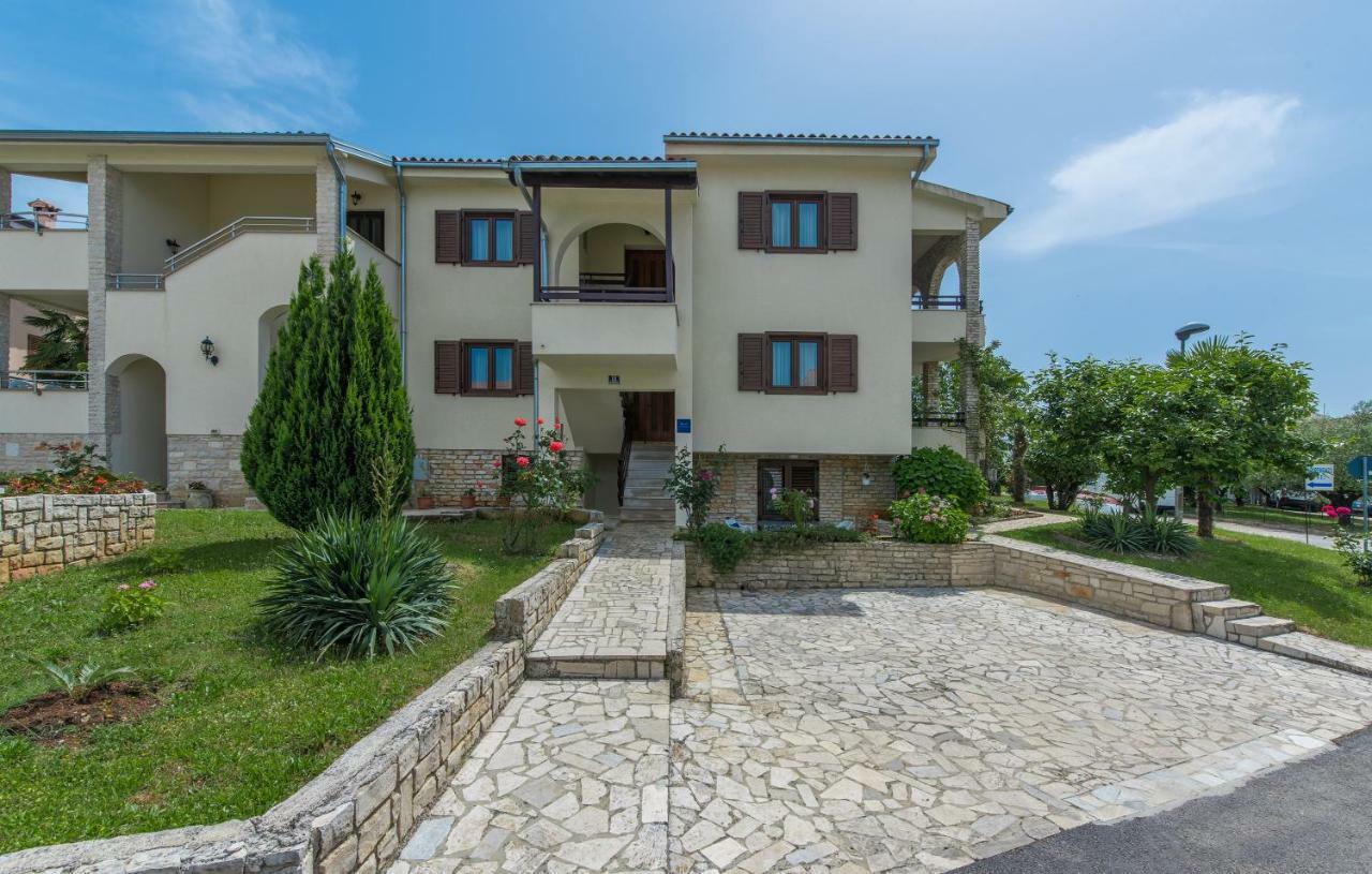 Apartments Marizela Poreč Eksteriør bilde